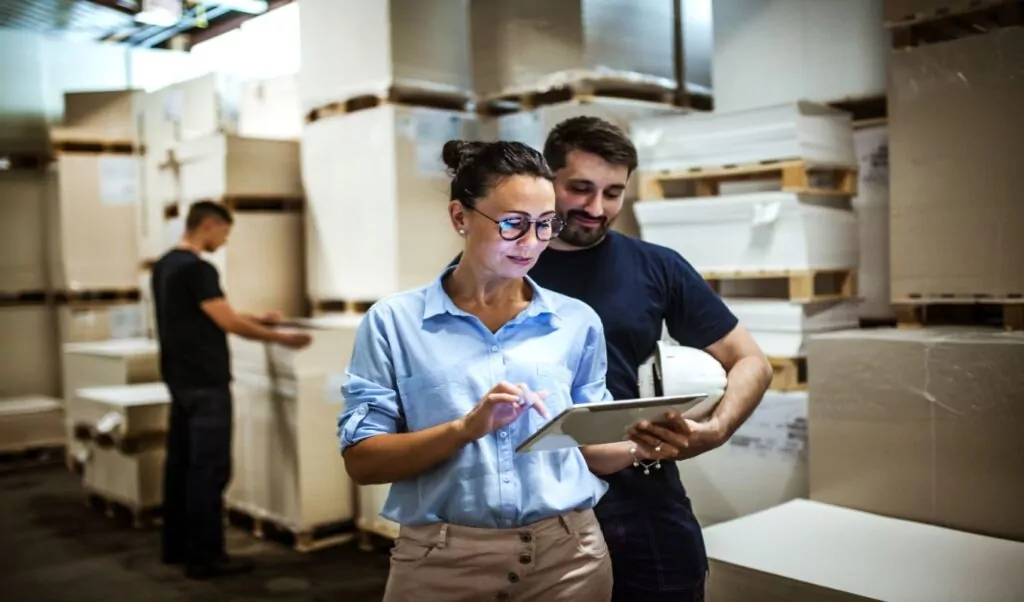 workers working in warehouse