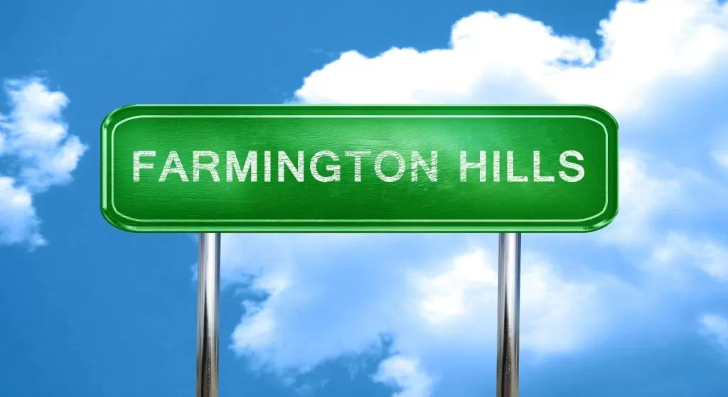 Farmington Hills road sign